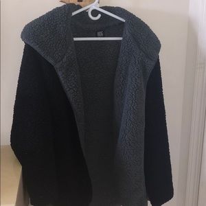 BDG URBAN OUTFITTERS SHERPA JACKET